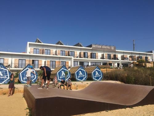 Imagen general del Hostel WOT Ericeira Surf. Foto 5