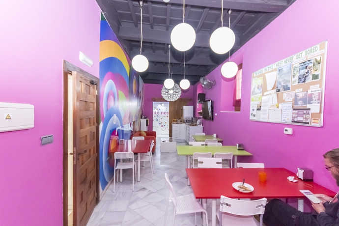 Imagen del bar/restaurante del Hostel White Nest. Foto 7