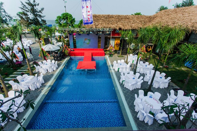 Imagen de la piscina del Hostel Why Not. Foto 39