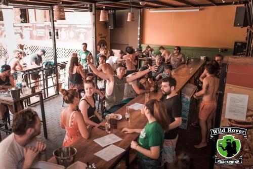 Imagen de la habitación del Hostel Wild Rover Huacachina. Foto 7