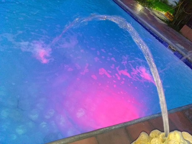Imagen de la piscina del Hostel Windmill, Valle de Anton. Foto 15