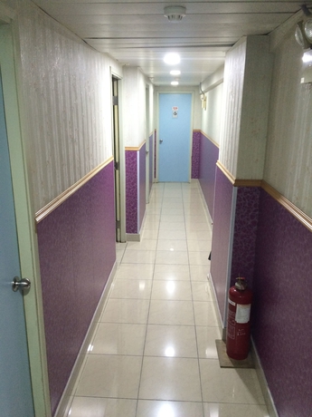 Imagen de los interiores del Hostel Wing Wah. Foto 18