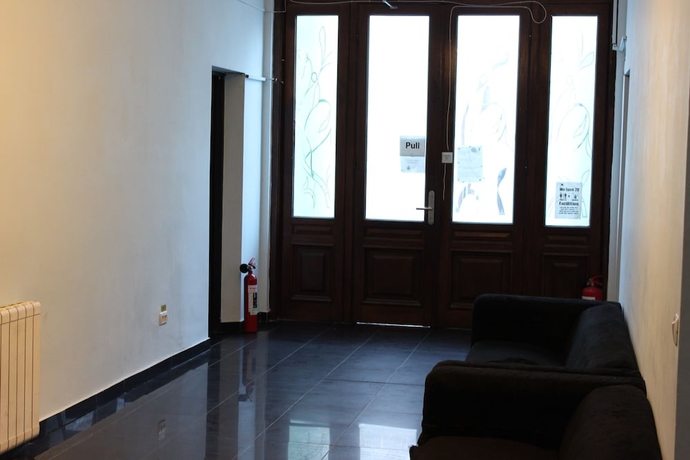 Imagen de los interiores del Hostel X, Sector 3. Foto 19