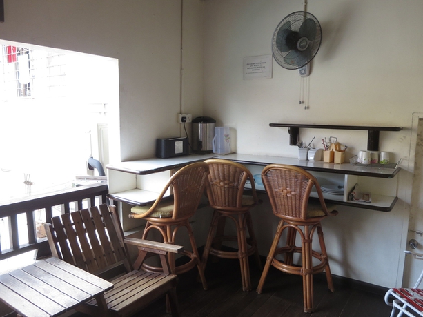 Imagen del bar/restaurante del Hostel X-plorer Backpackers -. Foto 3