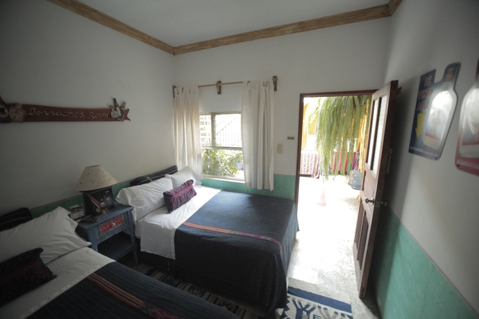 Imagen de la habitación del Hostel Yellow House -. Foto 2