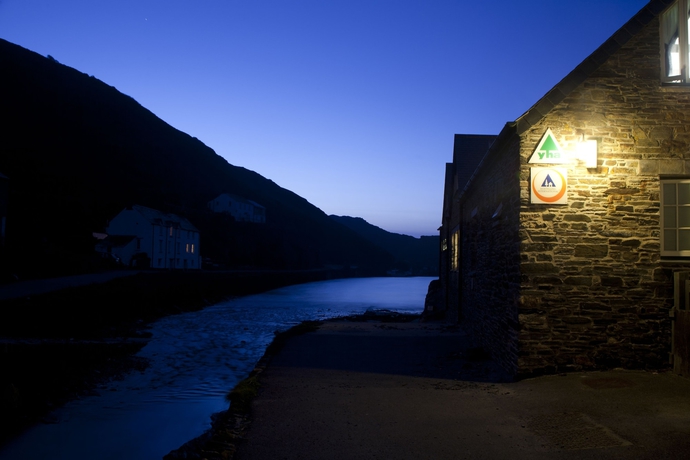 Imagen de los exteriores del Hostel Yha Boscastle -. Foto 10