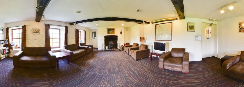 Imagen de los interiores del Hostel Yha Brecon Beacons Danywenallt -. Foto 19