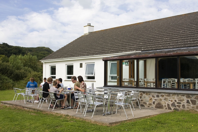 Imagen de los exteriores del Hostel Yha Broad Haven -. Foto 14