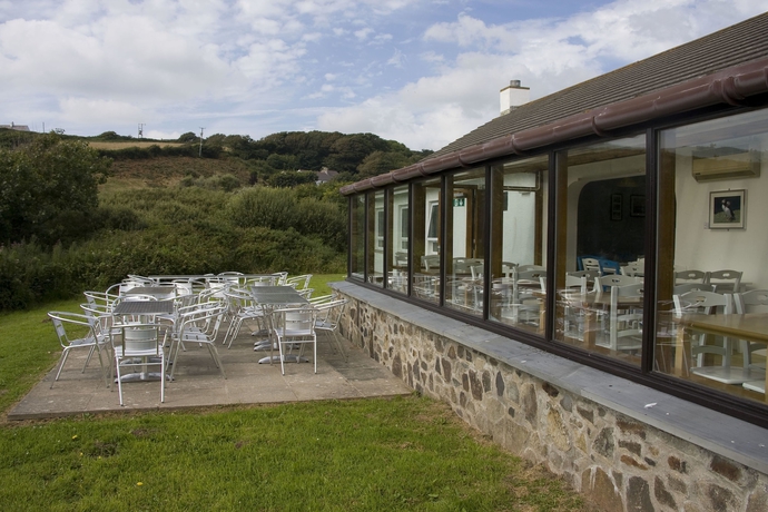 Imagen de los exteriores del Hostel Yha Broad Haven -. Foto 15