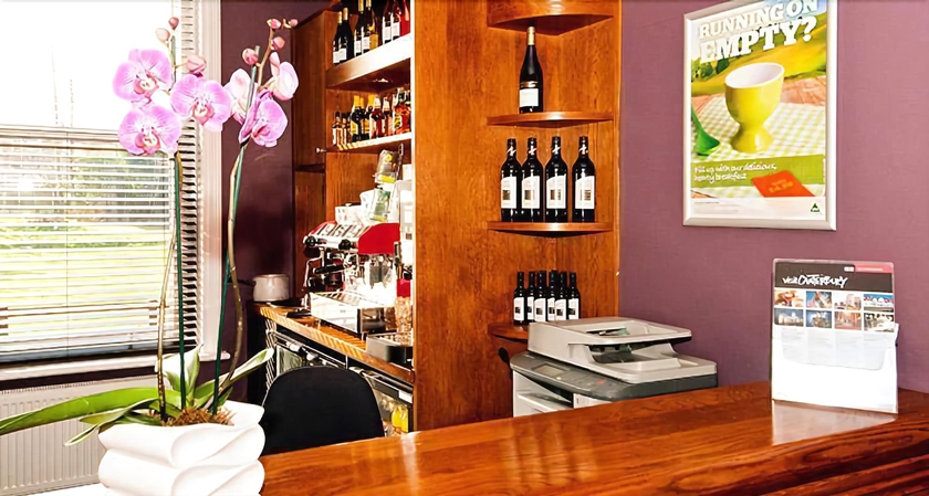 Imagen de los interiores del Hostel Yha Canterbury -. Foto 10
