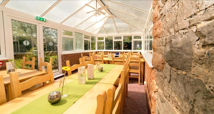 Imagen del bar/restaurante del Hostel Yha Cheddar -. Foto 4