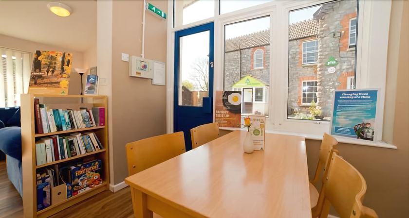 Imagen de los interiores del Hostel Yha Cheddar -. Foto 13