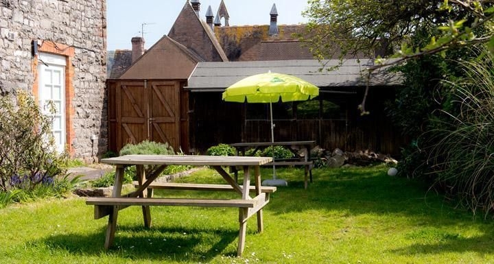 Imagen de los exteriores del Hostel Yha Cheddar -. Foto 9