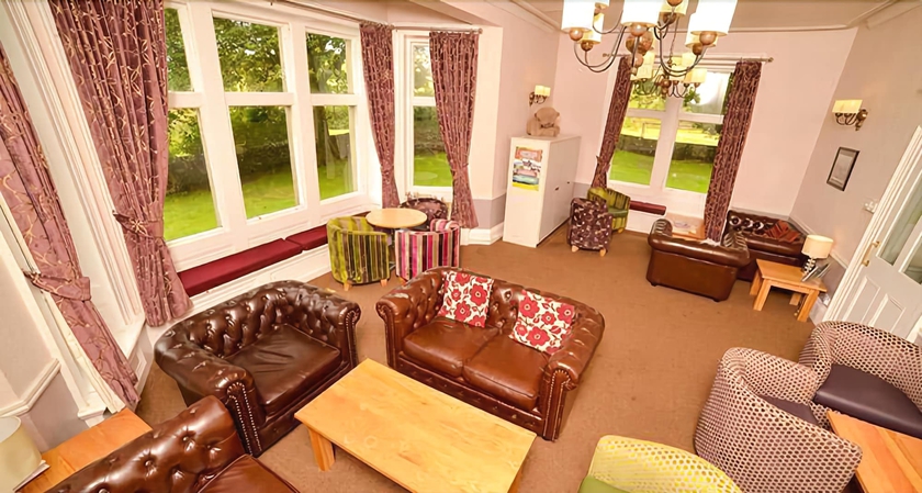 Imagen de los interiores del Hostel Yha Grinton Lodge -. Foto 15