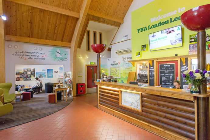 Imagen de los interiores del Hostel Yha London Lee Valley -. Foto 10