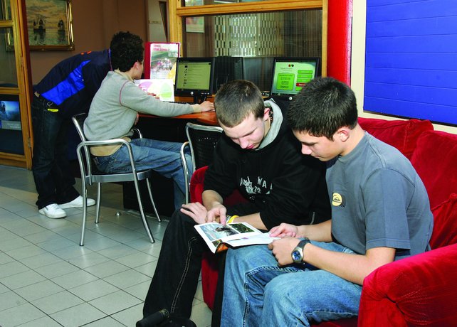 Imagen de los interiores del Hostel Yha London Thameside. Foto 17