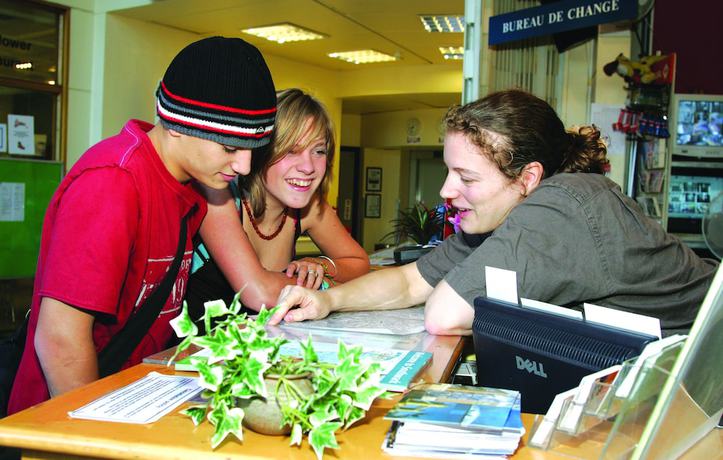 Imagen de los interiores del Hostel Yha London Thameside. Foto 19