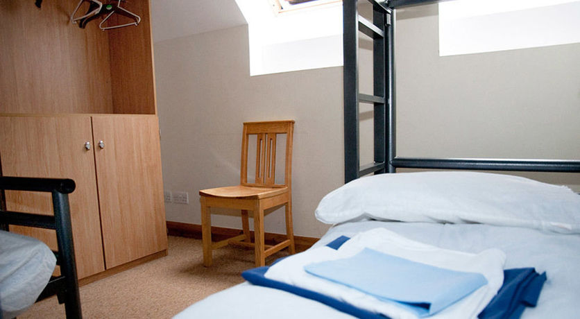 Imagen de los exteriores del Hostel Yha Sherwood Forest -. Foto 6