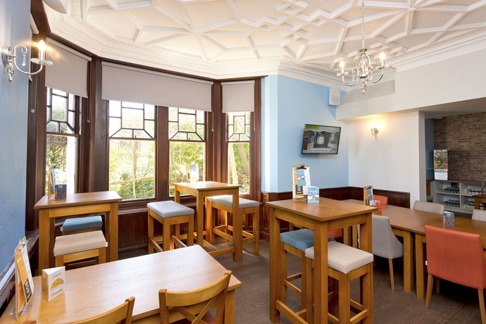 Imagen del bar/restaurante del Hostel Yha Swanage -. Foto 4