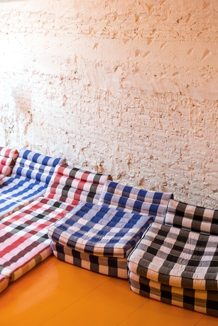 Imagen de los interiores del Hostel Yim Huai Khwang -. Foto 13