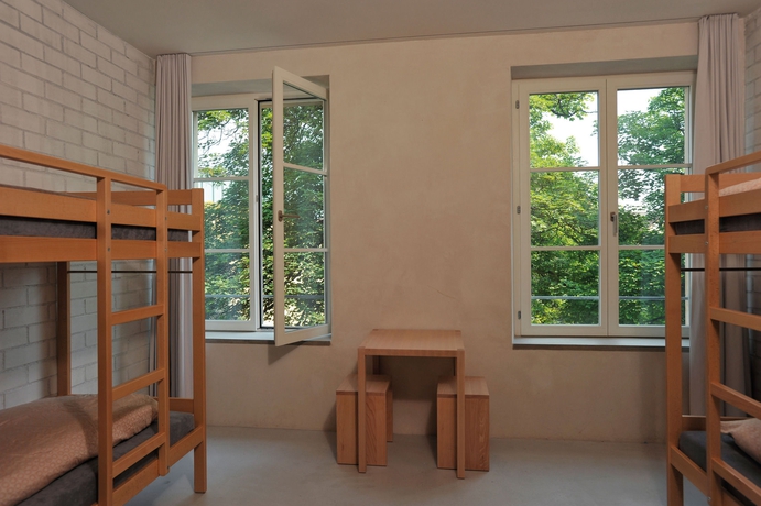 Imagen de la habitación del Hostel Youth Basel. Foto 5