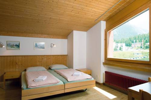 Imagen de la habitación del Hostel Youth Pontresina. Foto 2