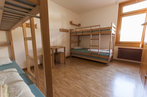 Imagen de la habitación del Hostel Youth Pontresina. Foto 4