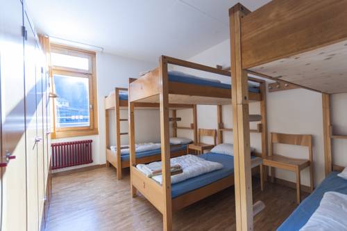 Imagen de la habitación del Hostel Youth Pontresina. Foto 5
