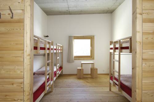Imagen de la habitación del Hostel Youth Scuol. Foto 5