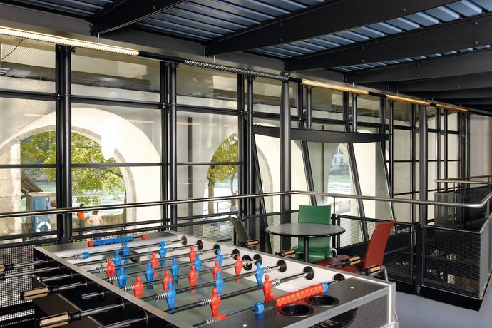 Imagen de los interiores del Hostel Youth Solothurn. Foto 11