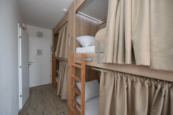 Imagen de la habitación del Hostel Zrce - Adults Only. Foto 23