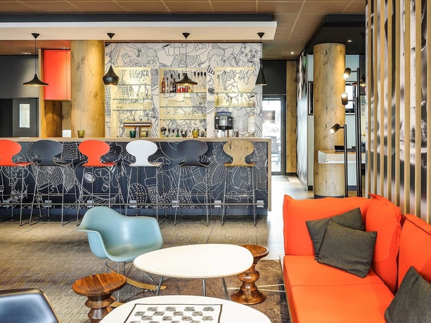 Imagen del bar/restaurante del Hostel a&o Milano Ca Granda. Foto 6