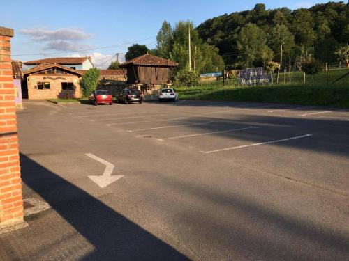 Imagen de los exteriores del Hostel rural Cangas de Onis La Posada. Foto 7