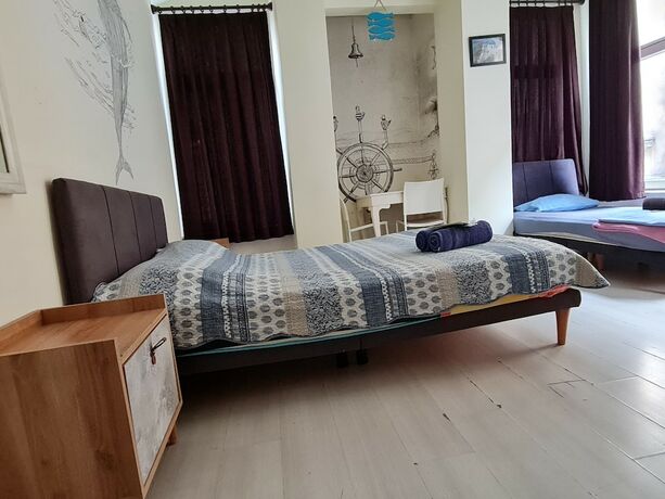 Imagen de la habitación del Hostel taxim. Foto 17