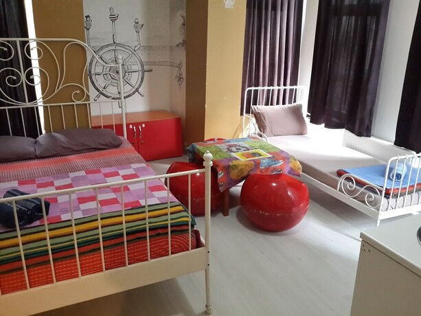 Imagen de la habitación del Hostel taxim. Foto 18