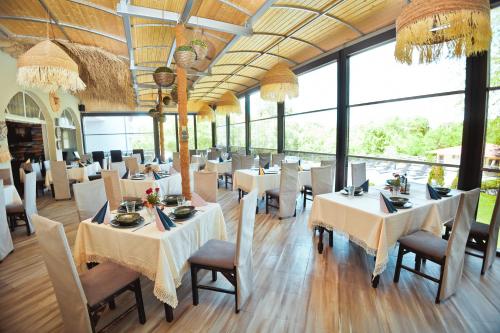 Imagen general del Hotel Хотел и Вили Марая. Foto 3