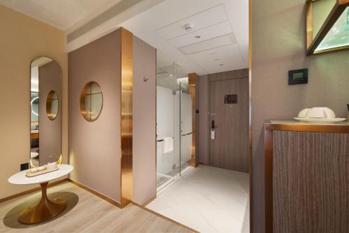 Imagen general del Hotel 朗丽兹酒店深圳罗湖口岸店. Foto 3