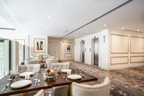 Imagen de la habitación del Hotel فندق شراعوه الملكي. Foto 12