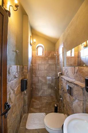 Imagen general del Hotel Хотел Глемпинг Алианс. Foto 7