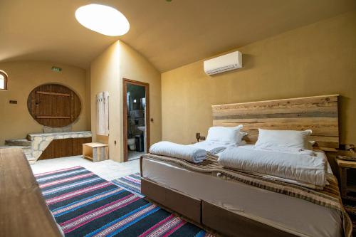 Imagen general del Hotel Хотел Глемпинг Алианс. Foto 8