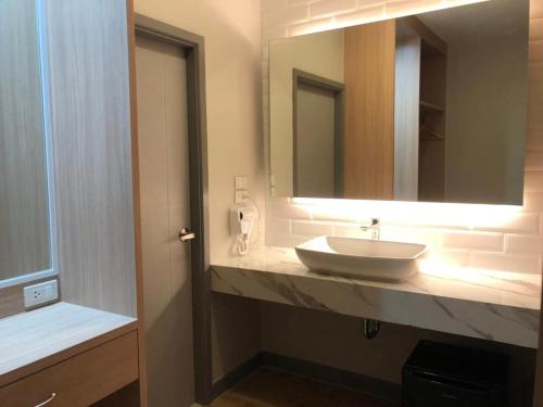 Imagen general del Hotel โรงแรม เดอะโมเดล การ์เด้น. Foto 9