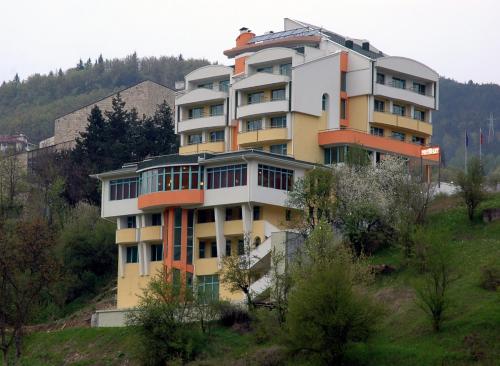 Imagen general del Hotel Хотел Дикас. Foto 10