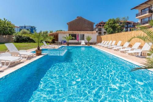 Imagen general del Hotel Хотел Черноморец. Foto 11