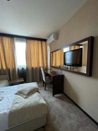Imagen general del Hotel Хотел Ботевград. Foto 11