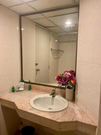 Imagen de la habitación del Hotel โรงแรมโกลเด้นแกรนด์ พิษณุโลก. Foto 19