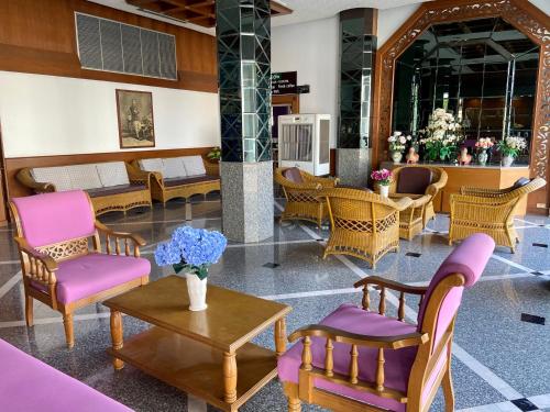 Imagen general del Hotel โรงแรมโกลเด้นแกรนด์ พิษณุโลก. Foto 8