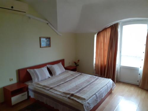 Imagen de la habitación del Hotel Хотелски Комплекс Авалон. Foto 14
