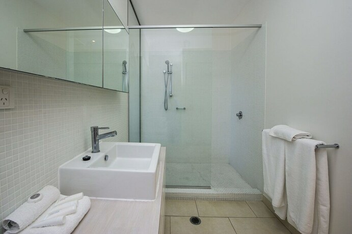 Imagen general del Hotel 1 Bright Point Apartment 1401. Foto 7