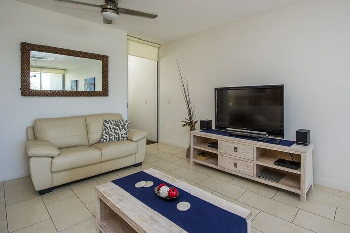 Imagen general del Hotel 1 Bright Point Apartment 1401. Foto 9