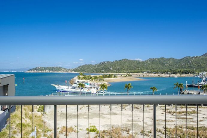 Imagen de la habitación del Hotel 1 Bright Point Apartment 1401. Foto 20